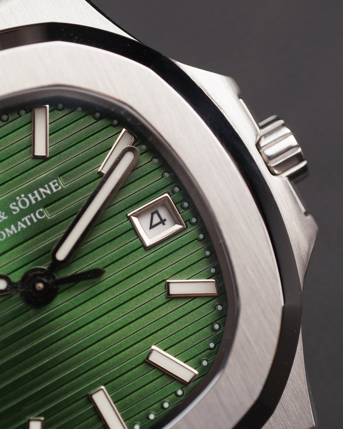 Specht & Sohne Nautilus SP0005A-V2 Icon Edition Automatic
